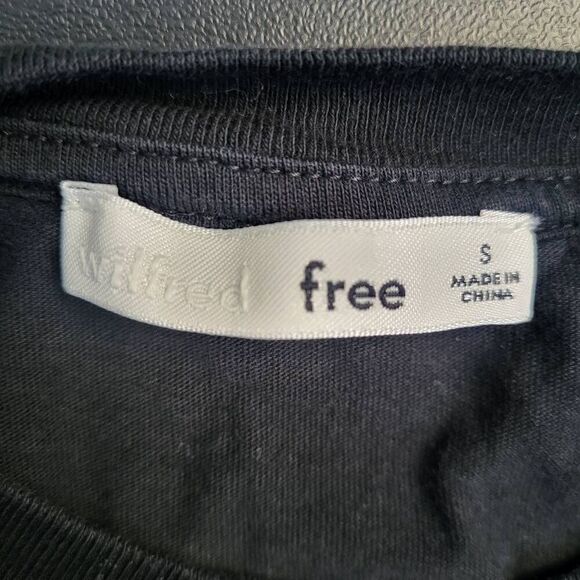 Aritzia Wilfred Free Crop Top Shirt Black Size Small Short Sleeve Casual Staple - Picture 3 of 5